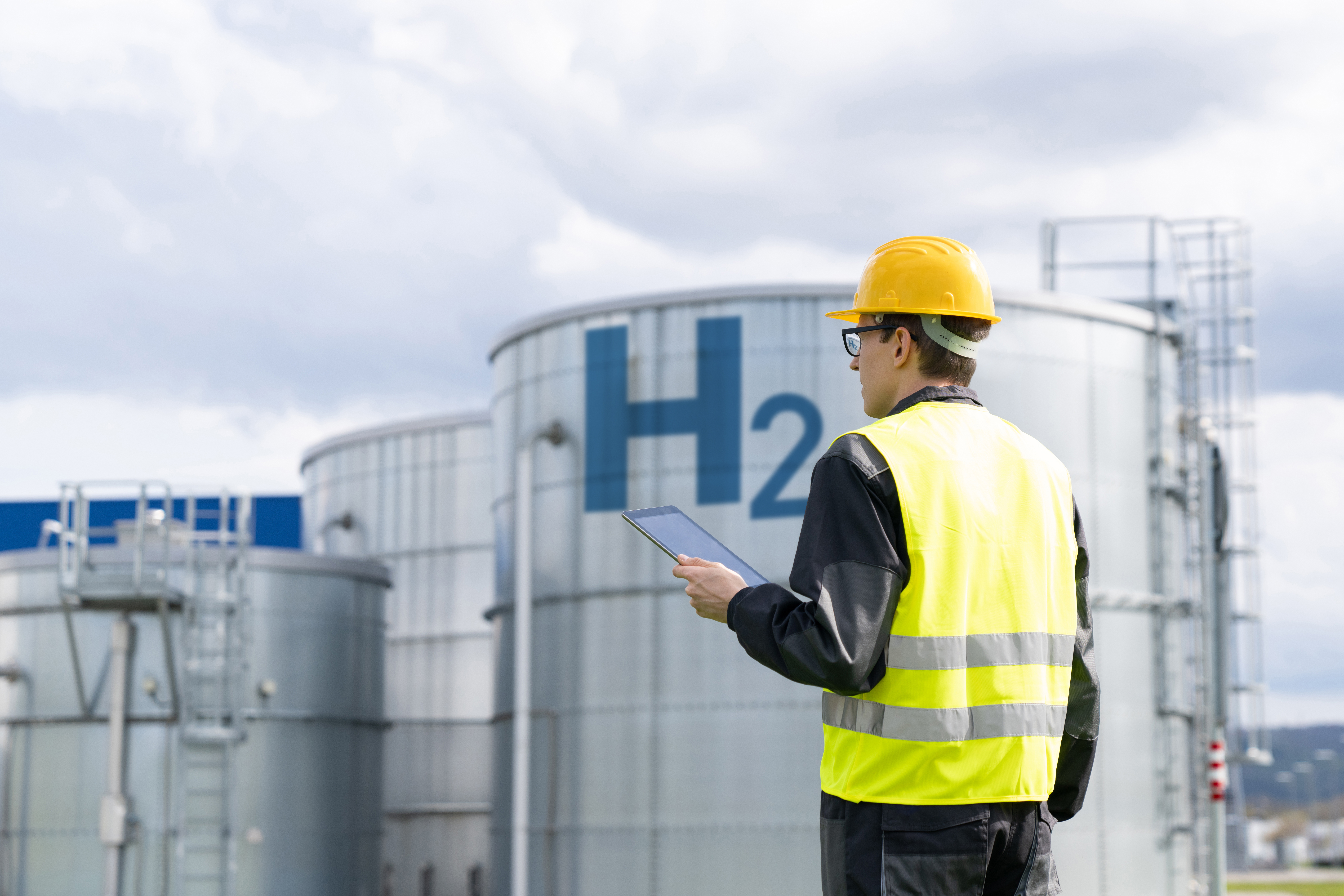 Engineer inspecting a hydrogen facility