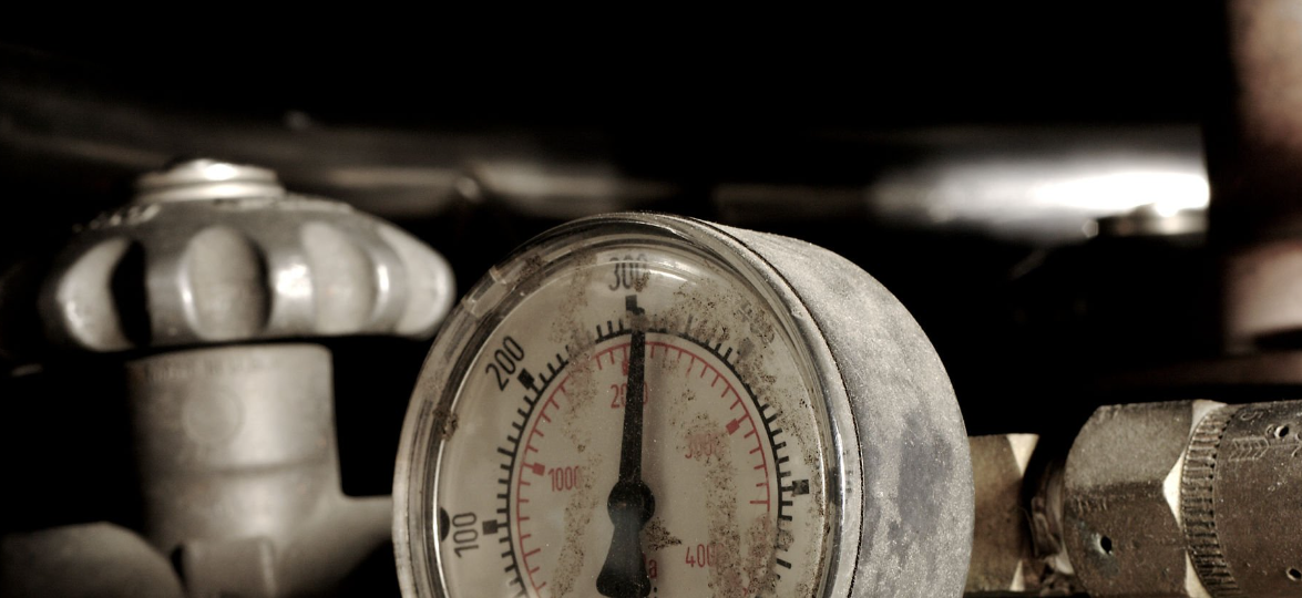 An old pressure gauge