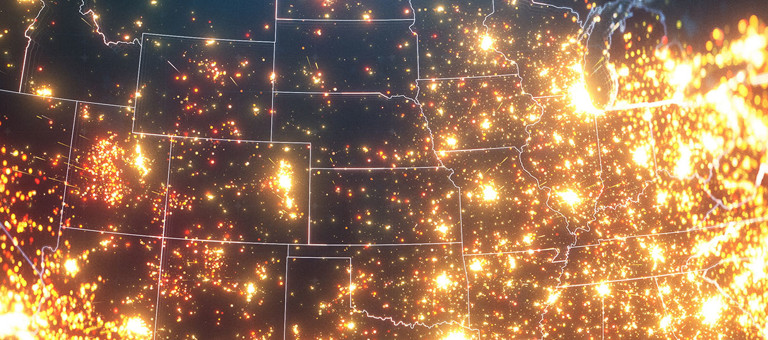 A view of the United States illuminated at night taken from space
