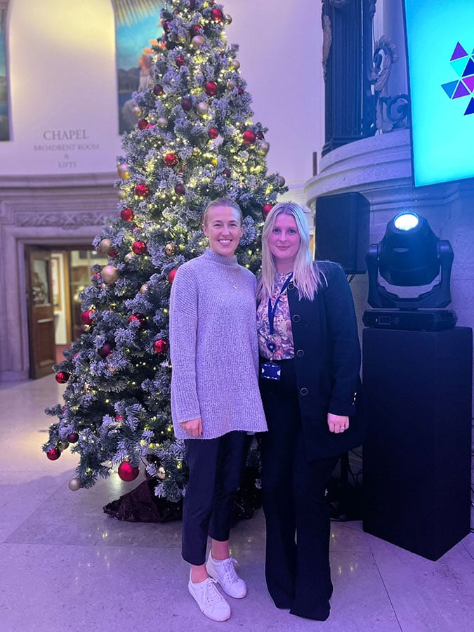 EA Christmas - Charlotte & Emily 